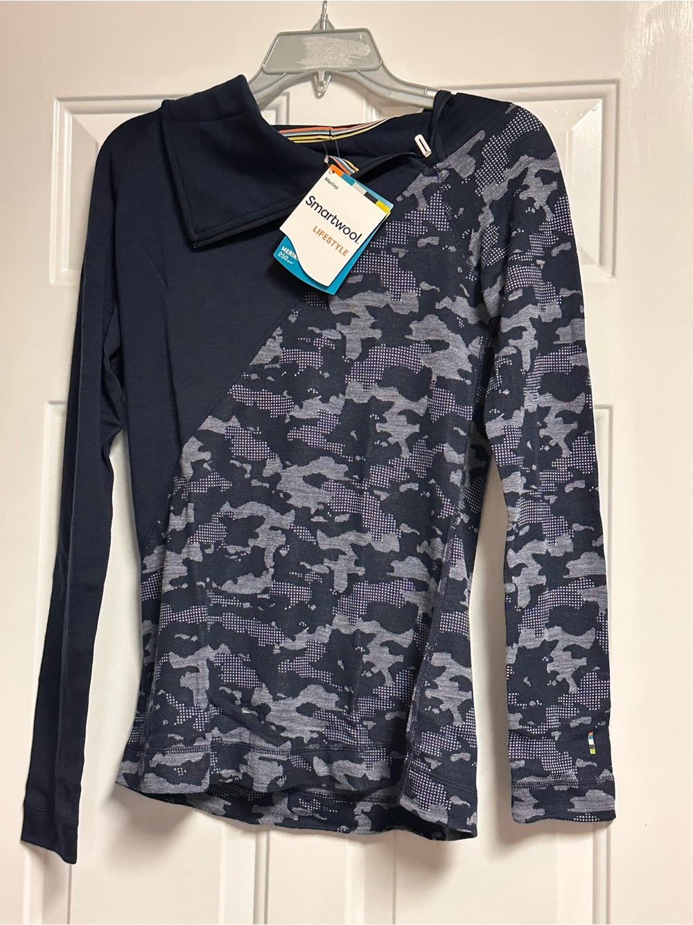 Smartwool 100% Merino Wool Women’s Med Asymmetrical Top NWT
